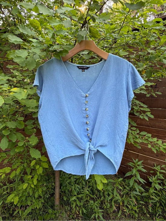 Style Envy Tops - Style Envy Sky Blue Button Front Tie Hem V-Neck Blouse Crop Top